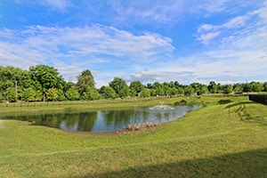 Outside lake and courtyard at Lakeview Post Acute